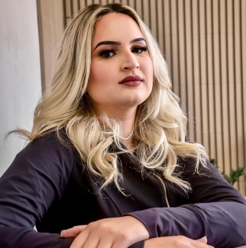 Dra. Nidiane Sovinski, biomédica esteta